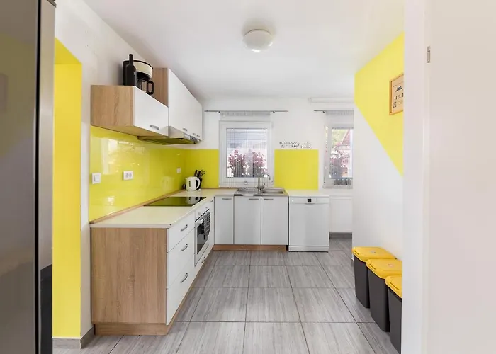 Apartmaji Pri Jozu شقة *